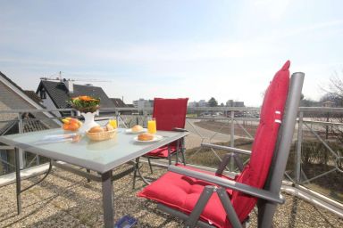 Gilde-Residenz - Gemütliches 4-Zimmer Ferienapartment mit Balkon und eingeschränktem Meerblick