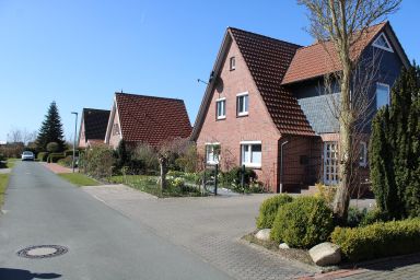 Appartement in Fedderwardersiel mit Terrasse, Garten und Grill