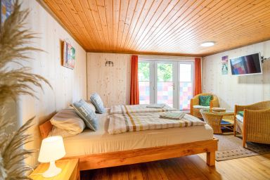 Ferienwohnungen und Zimmer in Göhren - Ferienzimmer Lachmöwe
