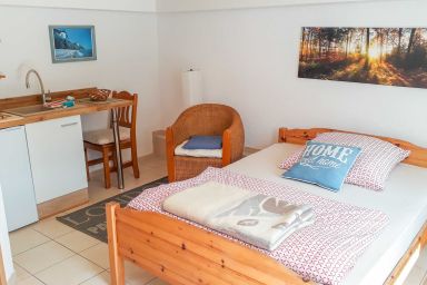 Ferienwohnungen und Zimmer in Göhren - Ferienzimmer Strandhafer