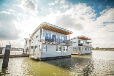 04. Floating-Houses (140 m²) Thorin - Floating-House Nr. 8 mit Kamin und Sauna